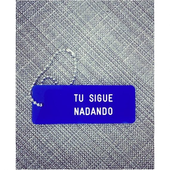 TU SIGUE NADANDO
