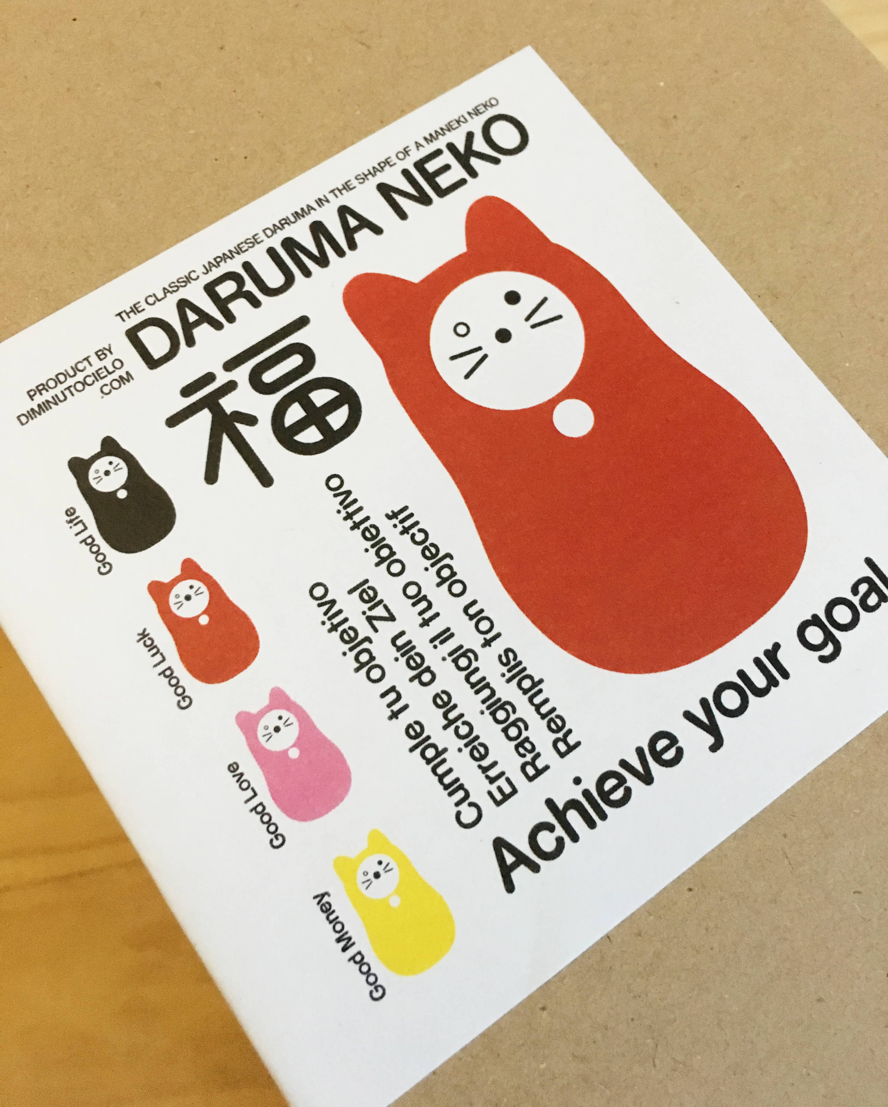 Daruma Neko detalle cubierta