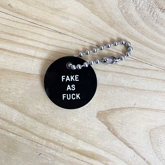 Llaveros Nihilistas y de Amor